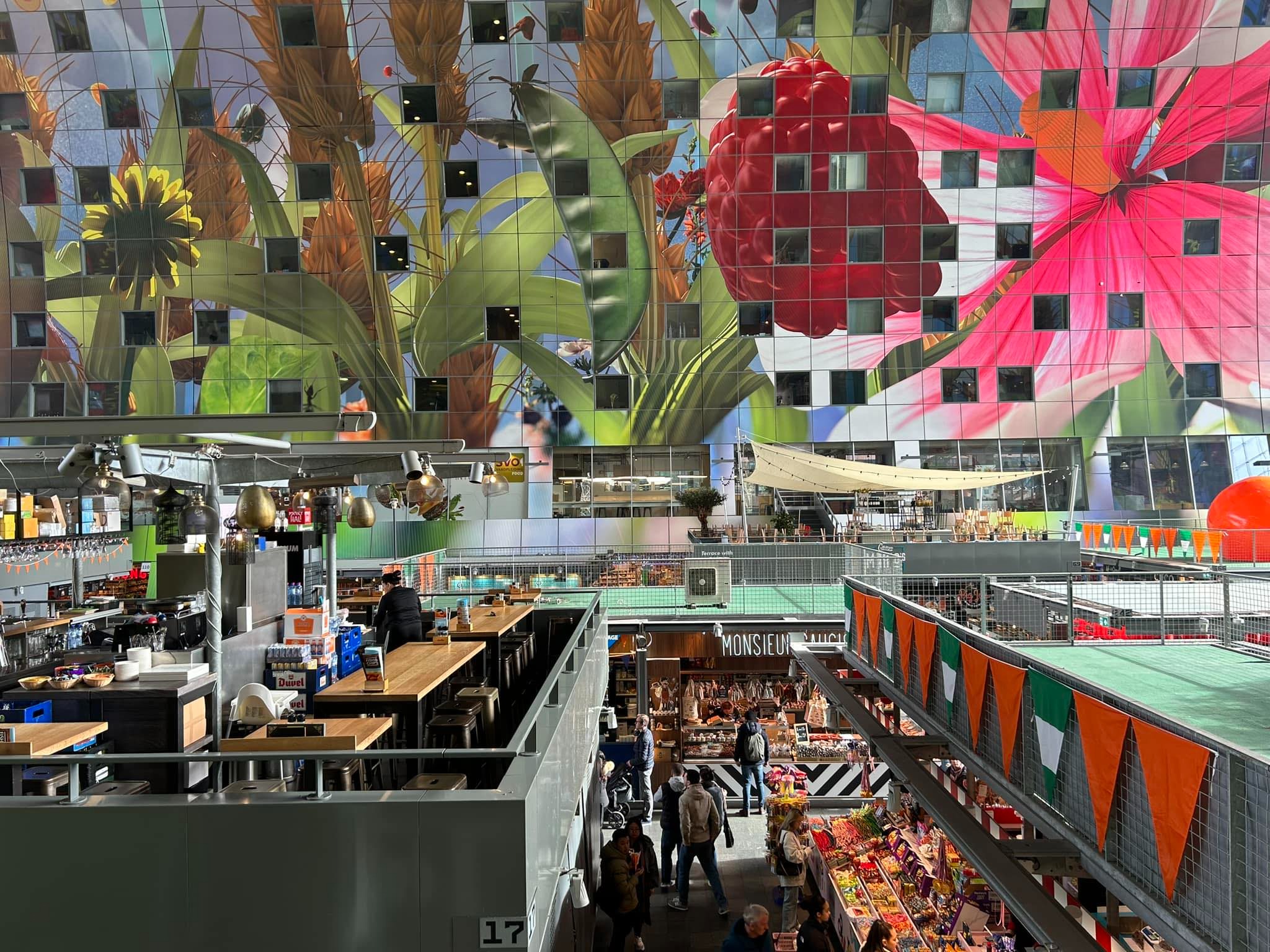 鹿特丹拱形市場 Markthal