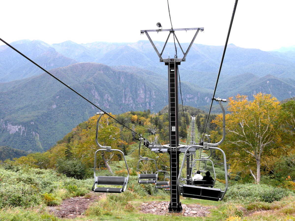 大雪山層雲峽 黑岳纜車＆雙人吊椅（往年楓紅期間9月中旬～10月中旬）