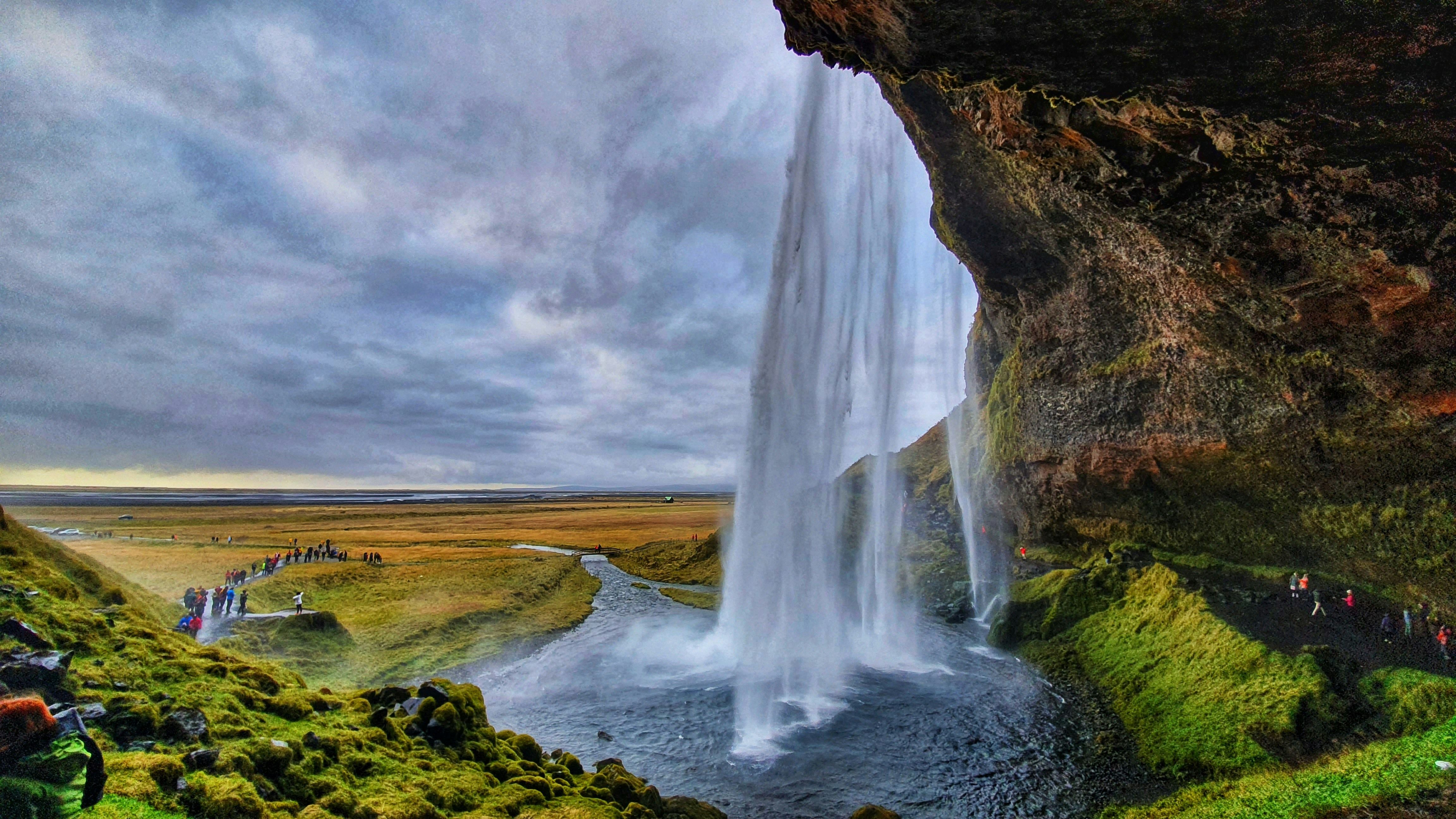 塞里雅蘭瀑布 Seljalandsfoss